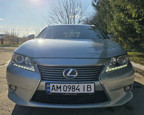 Сірий Лексус ЕС, об'ємом двигуна 2.49 л та пробігом 248 тис. км за 17200 $, фото 1 на Automoto.ua