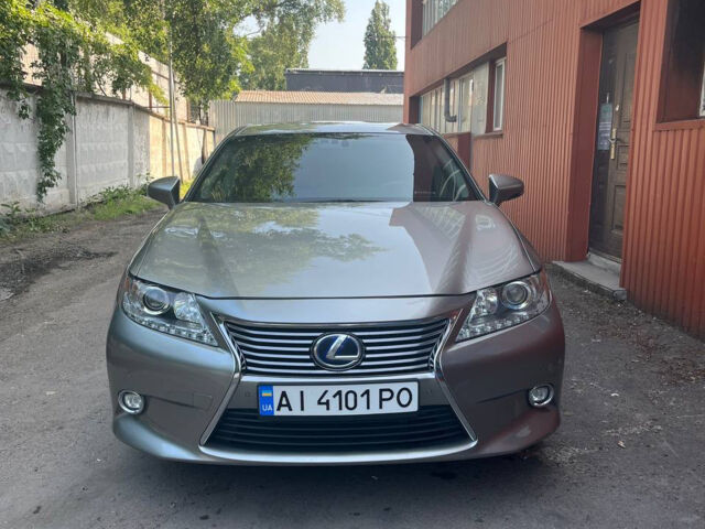 Сірий Лексус ЕС, об'ємом двигуна 2.49 л та пробігом 330 тис. км за 14000 $, фото 1 на Automoto.ua