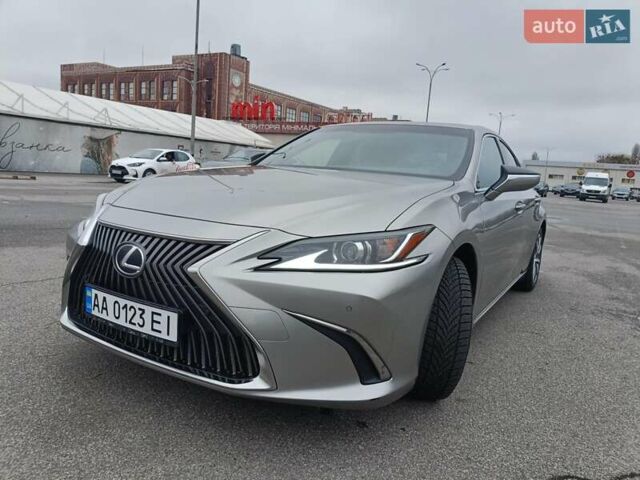 Серый Лексус ЕС, объемом двигателя 2.49 л и пробегом 192 тыс. км за 27500 $, фото 1 на Automoto.ua