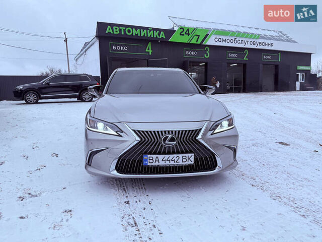 Серый Лексус ЕС, объемом двигателя 2.49 л и пробегом 98 тыс. км за 35500 $, фото 1 на Automoto.ua