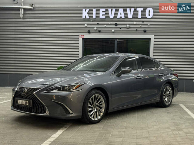 Серый Лексус ЕС, объемом двигателя 2.5 л и пробегом 114 тыс. км за 30500 $, фото 1 на Automoto.ua