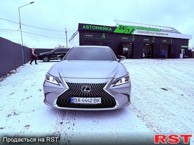 Серый Лексус ЕС, объемом двигателя 2.5 л и пробегом 98 тыс. км за 35500 $, фото 1 на Automoto.ua
