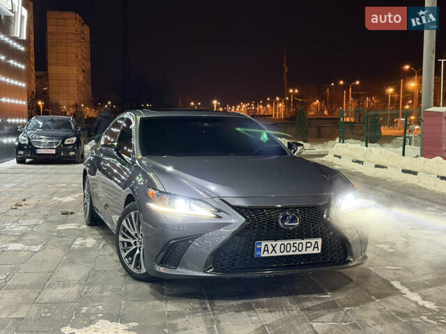 Серый Лексус ЕС, объемом двигателя 2.49 л и пробегом 118 тыс. км за 34000 $, фото 1 на Automoto.ua