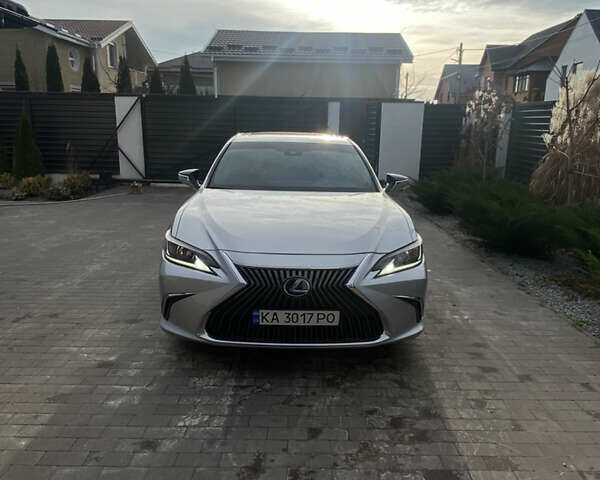 Серый Лексус ЕС, объемом двигателя 2.49 л и пробегом 98 тыс. км за 41000 $, фото 1 на Automoto.ua