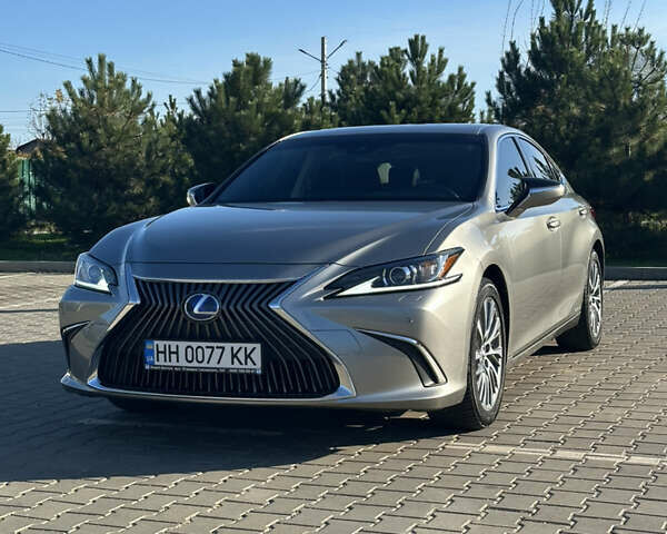 Сірий Лексус ЕС, об'ємом двигуна 2.49 л та пробігом 60 тис. км за 37000 $, фото 1 на Automoto.ua