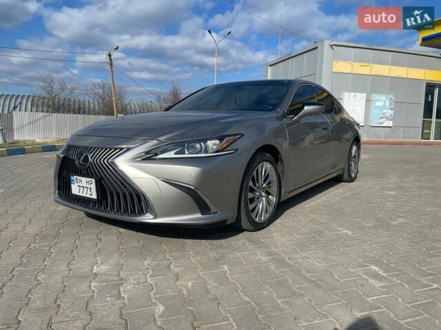 Сірий Лексус ЕС, об'ємом двигуна 3.5 л та пробігом 65 тис. км за 47700 $, фото 1 на Automoto.ua