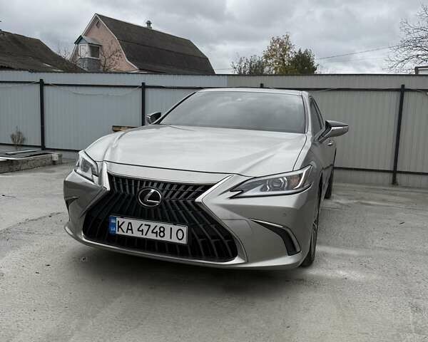 Серый Лексус ЕС, объемом двигателя 1.99 л и пробегом 38 тыс. км за 38000 $, фото 1 на Automoto.ua