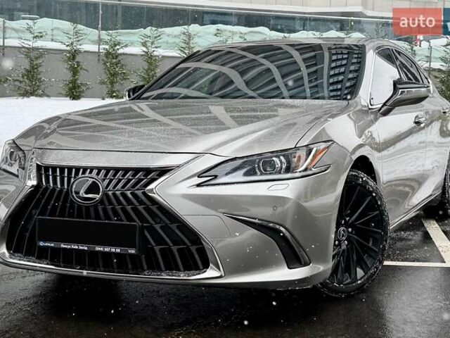 Серый Лексус ЕС, объемом двигателя 2.49 л и пробегом 44 тыс. км за 42900 $, фото 1 на Automoto.ua