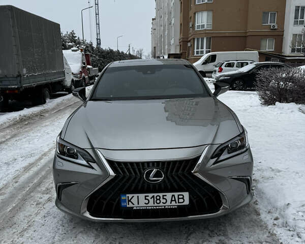 Сірий Лексус ЕС, об'ємом двигуна 2.49 л та пробігом 41 тис. км за 49900 $, фото 1 на Automoto.ua