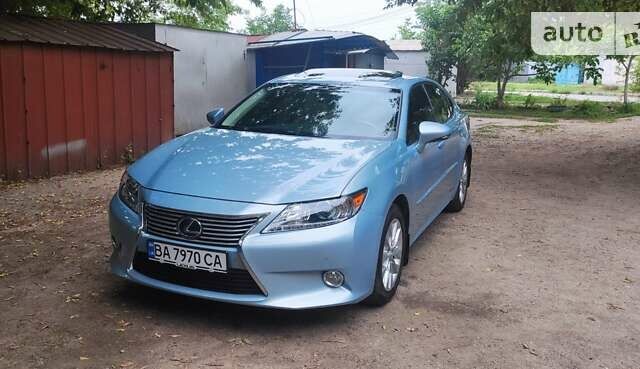 Синий Лексус ЕС, объемом двигателя 2.5 л и пробегом 165 тыс. км за 15900 $, фото 1 на Automoto.ua