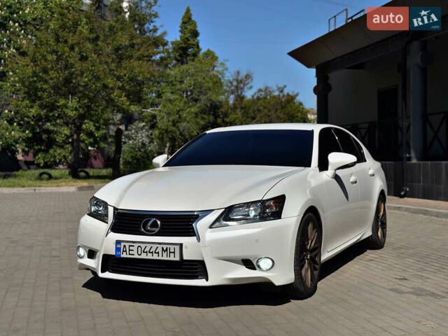 Белый Лексус ГС, объемом двигателя 2.5 л и пробегом 215 тыс. км за 16500 $, фото 1 на Automoto.ua