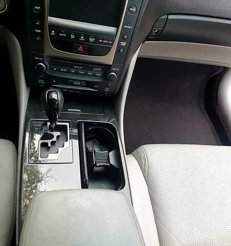 Серый Лексус ГС, объемом двигателя 3.5 л и пробегом 270 тыс. км за 10500 $, фото 1 на Automoto.ua