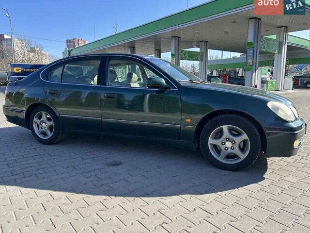 Зеленый Лексус ГС, объемом двигателя 0 л и пробегом 233 тыс. км за 3900 $, фото 1 на Automoto.ua