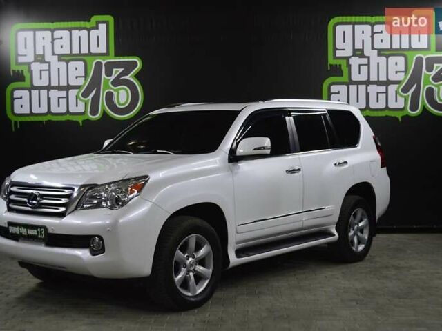 Белый Лексус ГХ, объемом двигателя 4.61 л и пробегом 206 тыс. км за 21900 $, фото 1 на Automoto.ua