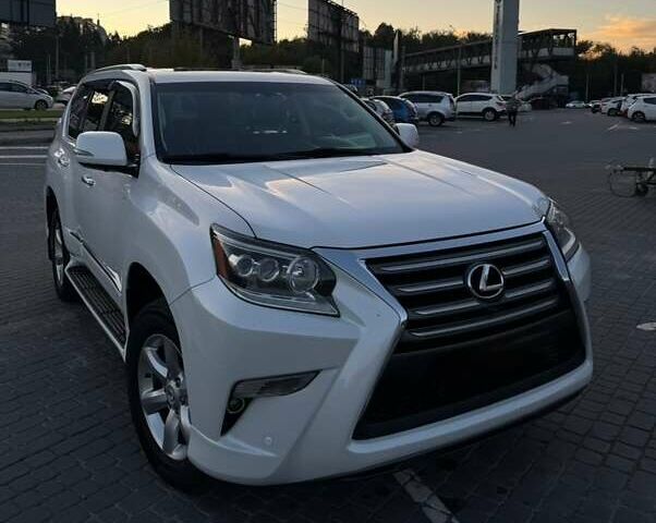 Белый Лексус ГХ, объемом двигателя 4.6 л и пробегом 182 тыс. км за 33000 $, фото 1 на Automoto.ua