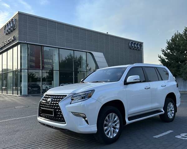 Белый Лексус ГХ, объемом двигателя 4.61 л и пробегом 13 тыс. км за 74999 $, фото 1 на Automoto.ua