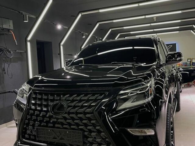 Черный Лексус ГХ, объемом двигателя 4.6 л и пробегом 302 тыс. км за 30500 $, фото 1 на Automoto.ua