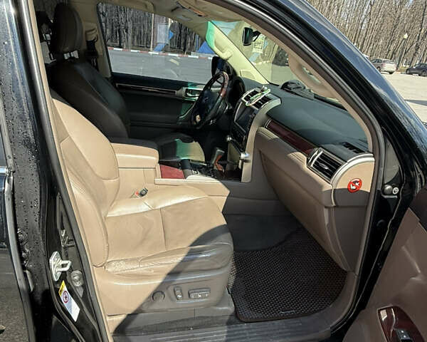 Черный Лексус ГХ, объемом двигателя 4.6 л и пробегом 212 тыс. км за 28999 $, фото 1 на Automoto.ua