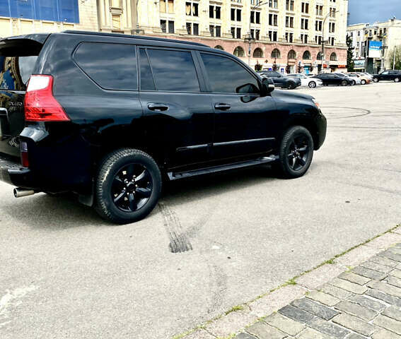 Чорний Лексус ГХ, об'ємом двигуна 4.6 л та пробігом 256 тис. км за 28000 $, фото 1 на Automoto.ua