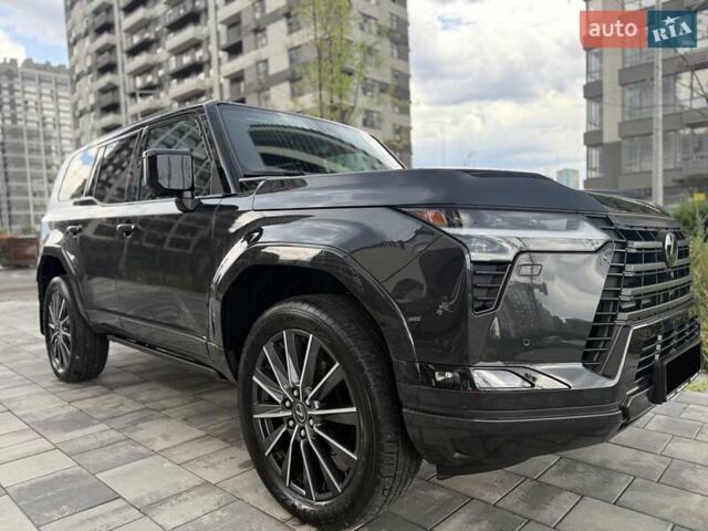 Черный Лексус ГХ, объемом двигателя 3.5 л и пробегом 10 тыс. км за 112922 $, фото 1 на Automoto.ua