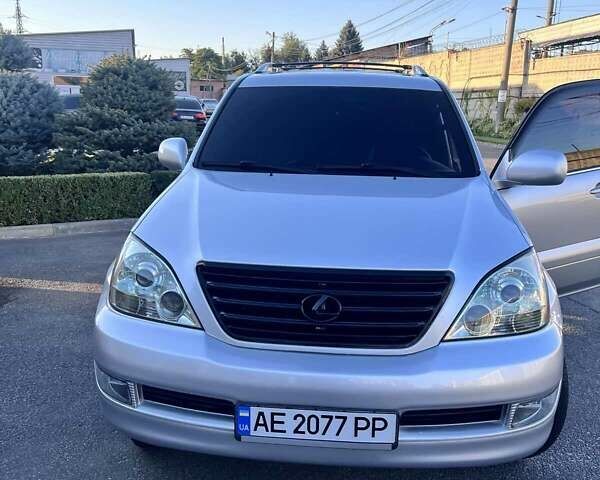 Сірий Лексус ГХ, об'ємом двигуна 4.66 л та пробігом 372 тис. км за 18500 $, фото 1 на Automoto.ua