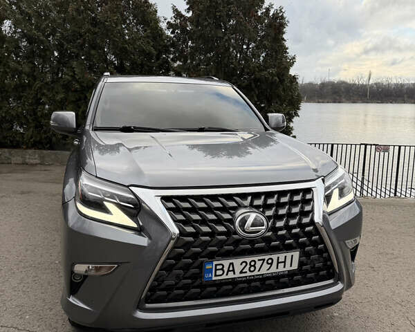 Сірий Лексус ГХ, об'ємом двигуна 4.61 л та пробігом 114 тис. км за 30900 $, фото 1 на Automoto.ua