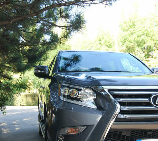 Сірий Лексус ГХ, об'ємом двигуна 4.6 л та пробігом 63 тис. км за 39850 $, фото 1 на Automoto.ua