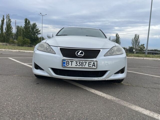 Білий Лексус ІС, об'ємом двигуна 0 л та пробігом 167 тис. км за 7000 $, фото 1 на Automoto.ua