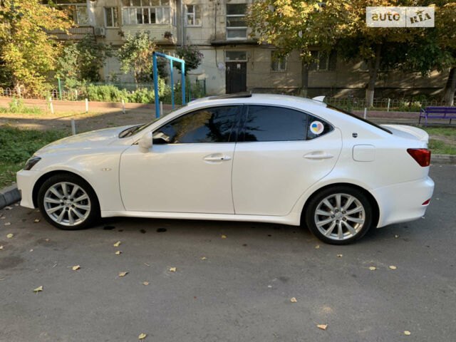 Белый Лексус ИС, объемом двигателя 3 л и пробегом 291 тыс. км за 8200 $, фото 1 на Automoto.ua
