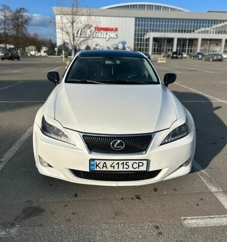 Білий Лексус ІС, об'ємом двигуна 2.5 л та пробігом 215 тис. км за 8200 $, фото 1 на Automoto.ua