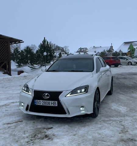 Білий Лексус ІС, об'ємом двигуна 2.49 л та пробігом 297 тис. км за 12500 $, фото 1 на Automoto.ua