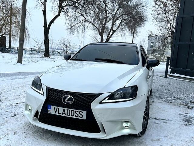 Белый Лексус ИС, объемом двигателя 2.5 л и пробегом 16000 тыс. км за 12000 $, фото 1 на Automoto.ua