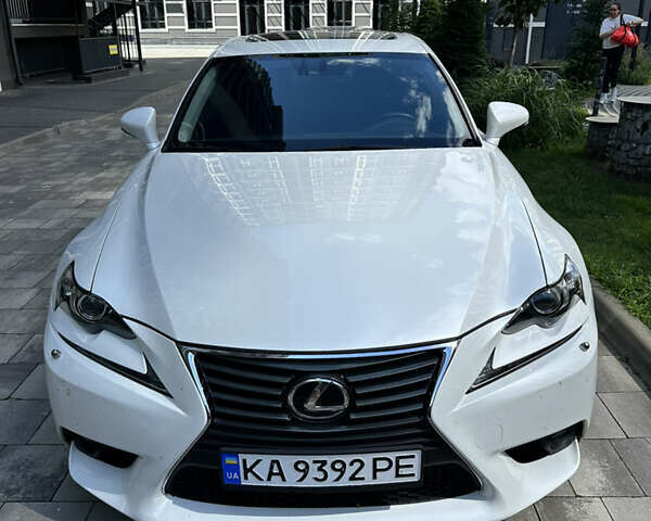 Лексус ІС 2013 у Києві на Automoto.ua Білий Лексус ІС, об'ємом двигуна 2.5 л та пробігом 126 тис. км за 16500 $, фото 1 на Automoto.ua