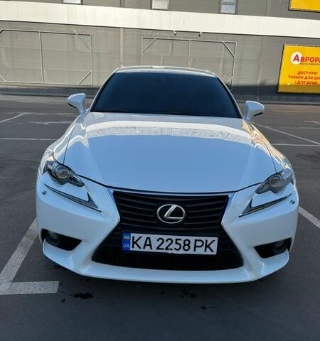 Білий Лексус ІС, об'ємом двигуна 2.5 л та пробігом 143 тис. км за 16000 $, фото 1 на Automoto.ua