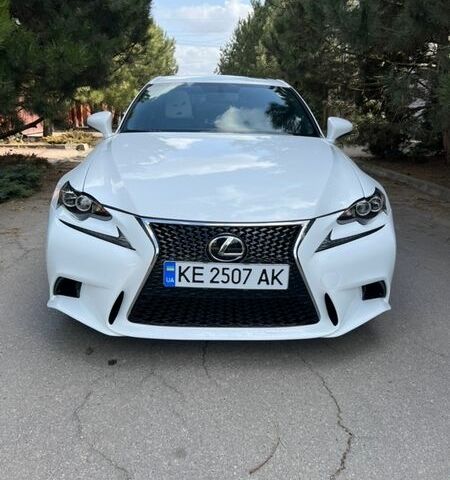Білий Лексус ІС, об'ємом двигуна 2.5 л та пробігом 177 тис. км за 17000 $, фото 1 на Automoto.ua