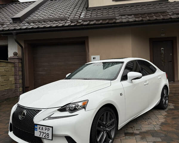 Білий Лексус ІС, об'ємом двигуна 2 л та пробігом 124 тис. км за 17760 $, фото 1 на Automoto.ua