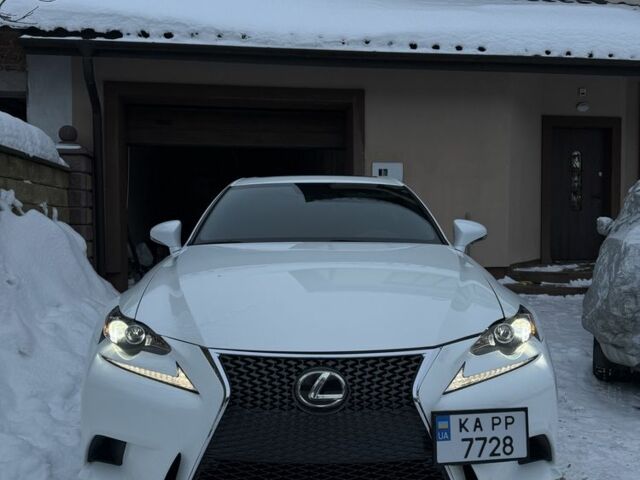 Білий Лексус ІС, об'ємом двигуна 2 л та пробігом 125 тис. км за 16500 $, фото 1 на Automoto.ua