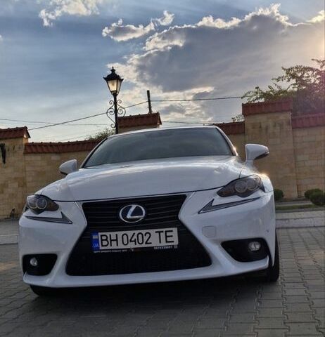 Білий Лексус ІС, об'ємом двигуна 2.5 л та пробігом 1 тис. км за 17300 $, фото 1 на Automoto.ua