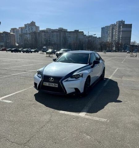 Белый Лексус ИС, объемом двигателя 2 л и пробегом 113 тыс. км за 17500 $, фото 1 на Automoto.ua