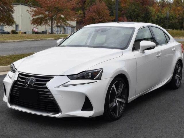 Белый Лексус ИС, объемом двигателя 3.5 л и пробегом 74 тыс. км за 4900 $, фото 1 на Automoto.ua