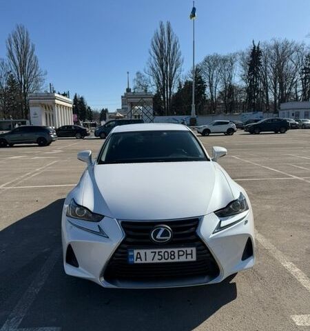 Белый Лексус ИС, объемом двигателя 2 л и пробегом 147 тыс. км за 21500 $, фото 1 на Automoto.ua