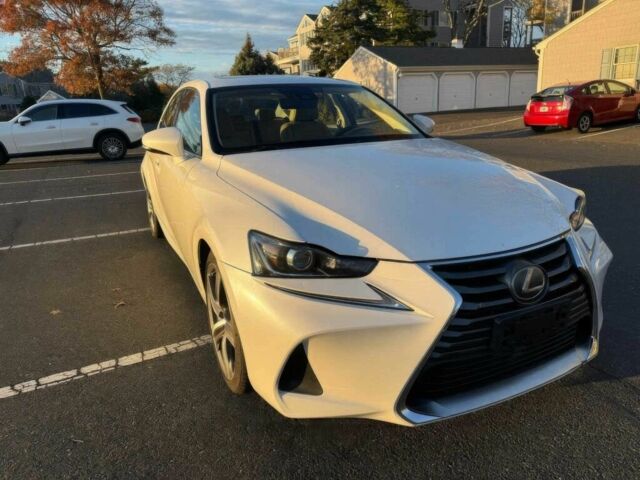 Белый Лексус ИС, объемом двигателя 3.5 л и пробегом 64 тыс. км за 11100 $, фото 1 на Automoto.ua