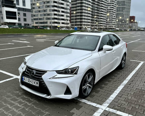 Белый Лексус ИС, объемом двигателя 3.46 л и пробегом 90 тыс. км за 26500 $, фото 1 на Automoto.ua