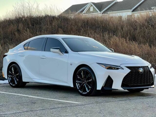 Білий Лексус ІС, об'ємом двигуна 3.5 л та пробігом 21 тис. км за 14600 $, фото 1 на Automoto.ua
