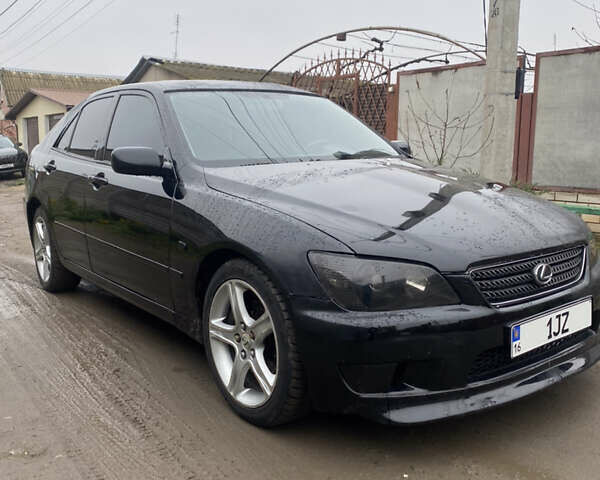 Чорний Лексус ІС, об'ємом двигуна 1.99 л та пробігом 200 тис. км за 3800 $, фото 1 на Automoto.ua