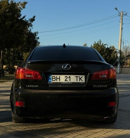 Черный Лексус ИС, объемом двигателя 2.23 л и пробегом 260 тыс. км за 9600 $, фото 1 на Automoto.ua
