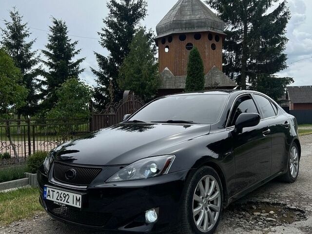 Черный Лексус ИС, объемом двигателя 2.5 л и пробегом 263 тыс. км за 10000 $, фото 1 на Automoto.ua