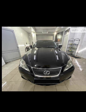 Лексус ІС 2006 у Харкові на Automoto.ua Чорний Лексус ІС, об'ємом двигуна 2.5 л та пробігом 216 тис. км за 7500 $, фото 1 на Automoto.ua