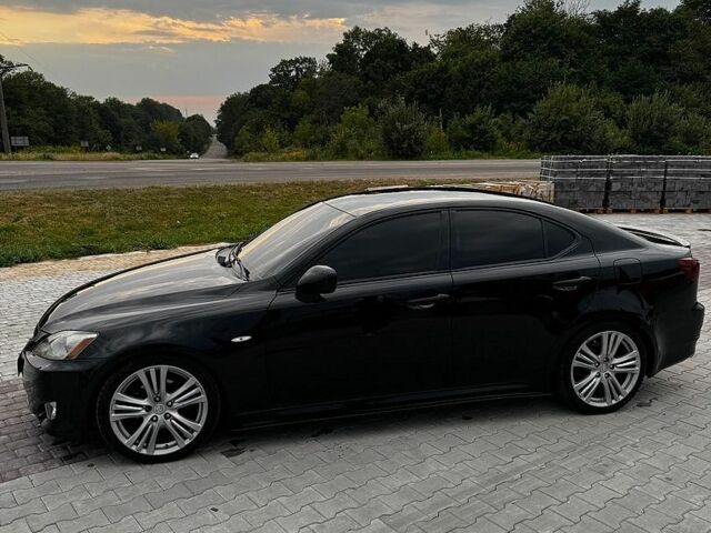 Чорний Лексус ІС, об'ємом двигуна 2.23 л та пробігом 312 тис. км за 8500 $, фото 1 на Automoto.ua