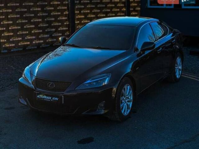Черный Лексус ИС, объемом двигателя 2.23 л и пробегом 288 тыс. км за 7500 $, фото 1 на Automoto.ua